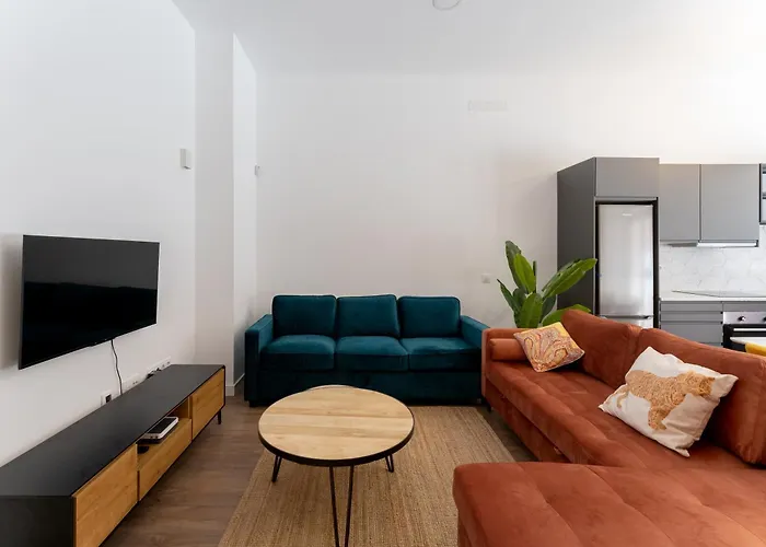 Luxe North
